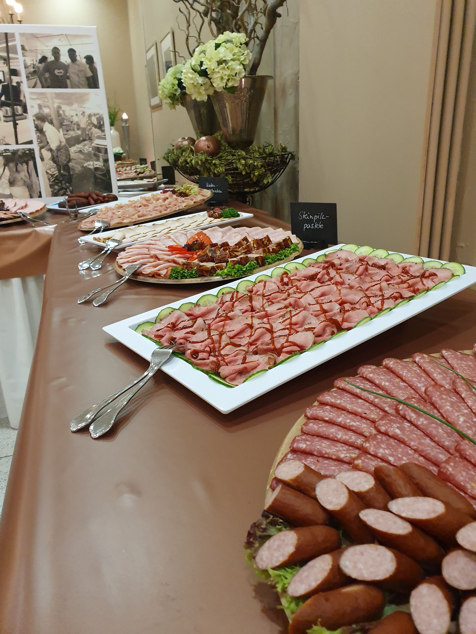 Wurst- und Aufschnittplatten in Meisterqualität